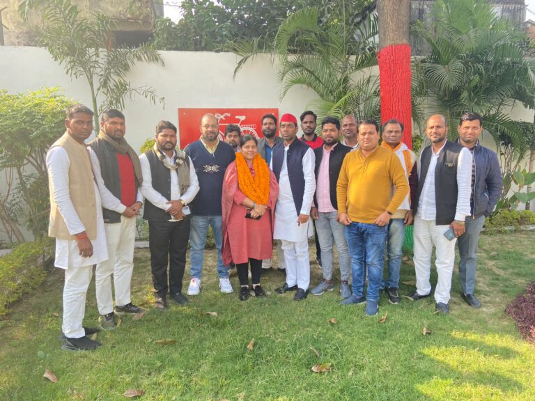 महंगाई,बेरोजगारी और खराब कानून व्यवस्था से पीड़ित है जनता