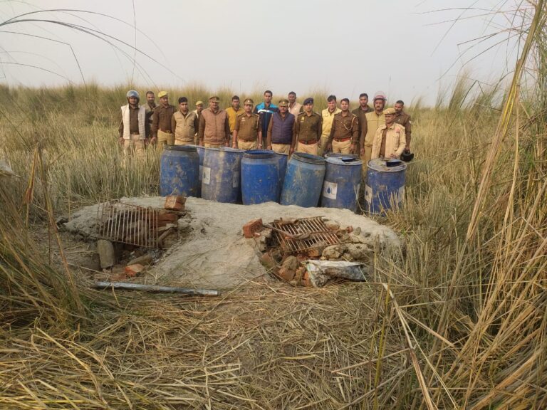 कच्ची शराब के विरूद्ध बड़ी कार्यवाही, 50 कुंतल से अधिक लहन व आधा दर्जन सं अधिक भठ्ठियां नष्ट, कच्ची शराब बनाने के उपकरण बरामद