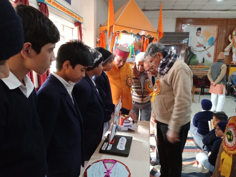 विद्या मन्दिर देवरिया में किया गया गणित मेला का आयोजन विद्या मन्दिर देवरिया में किया गया गणित मेला का आयोजन