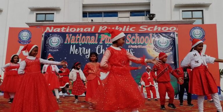 नेशनल पब्लिक स्कूल में मना क्रिसमस डे