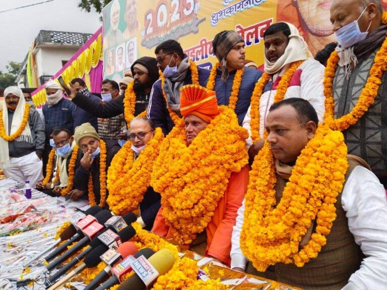 प्रधानों का उत्पीड़न बन्द हो:अशोक मिश्र