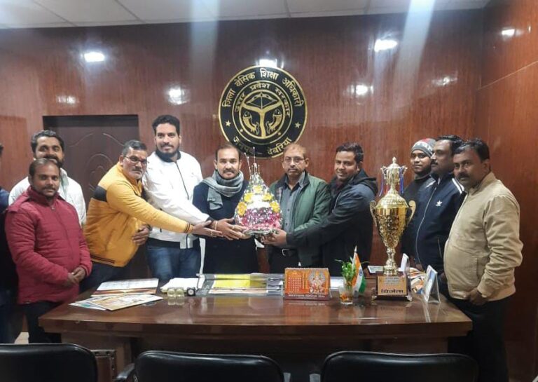 राष्ट्रीय शैक्षिक महासंघ का प्रतिनिधि मंडल बेसिक से मिला