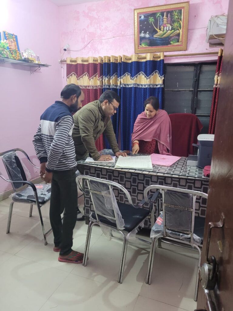 पांच पूर्णकालिक शिक्षिकाओं को संविदा समाप्ति की नोटिस