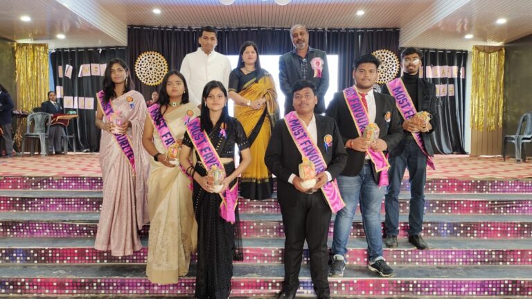 सनबीम स्कूल में आयोजित हुआ विदाई समारोह सनबीम स्कूल में आयोजित हुआ विदाई समारोह