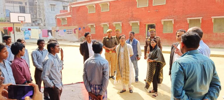 न्यायिक अधिकारियों ने राजकीय बाल गृह एवं वात्सल्य खुला आश्रय गृह का किया निरीक्षण,दिए निर्देश न्यायिक अधिकारियों ने राजकीय बाल गृह एवं वात्सल्य खुला आश्रय गृह का किया निरीक्षण,दिए निर्देश