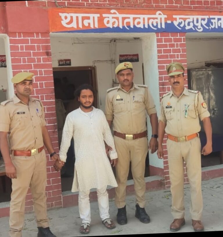 देवरिया में एकतरफा प्यार में बाधक बना दोस्त, तो कर दी हत्या