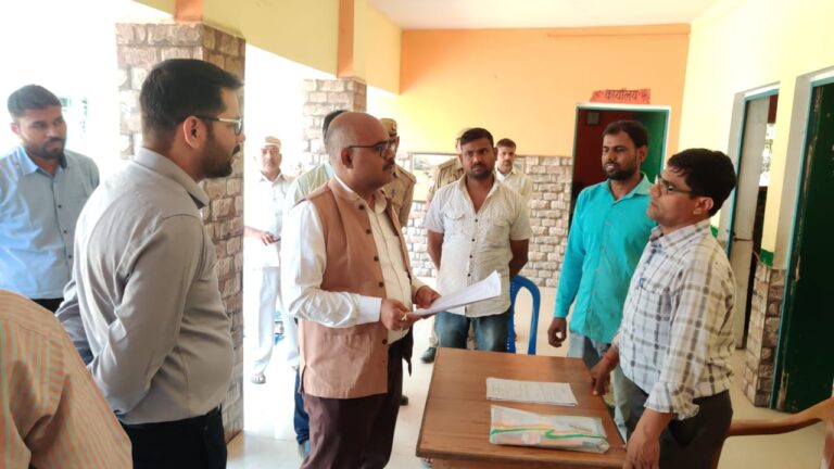 नगर निकाय निर्वाचक नामावली में नाम जुड़वाये युवा:डीएम