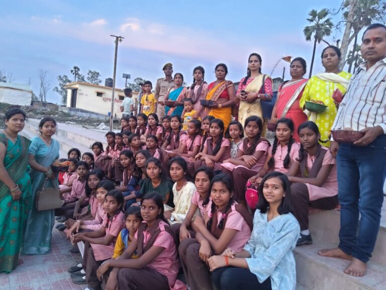 डीएम व सीडीओ की पहल पर कस्तूरबा गांधी आवासीय बालिका विद्यालय का शैक्षिक भ्रमण हुआ संपन्न