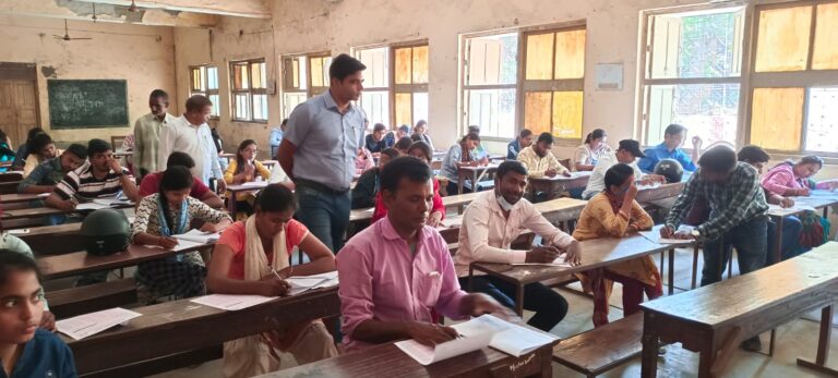 मुख्यमंत्री अभ्युदय योजना अंतर्गत प्रतियोगी परीक्षाओं की निशुल्क तैयारी हेतु आयोजित हुई प्रवेश परीक्षा मुख्यमंत्री अभ्युदय योजना अंतर्गत प्रतियोगी परीक्षाओं की निशुल्क तैयारी हेतु आयोजित हुई प्रवेश परीक्षा