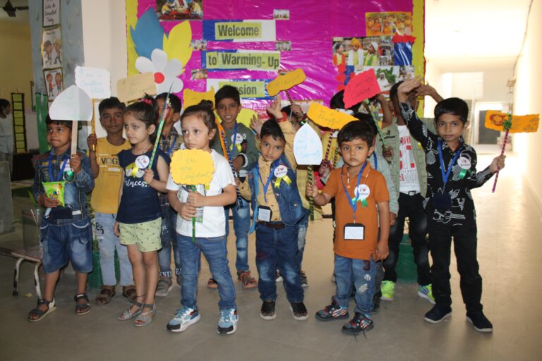 वार्म अप-सत्र का हुआ शुभारभ, निदेशक व उपनिदेशिका ने फीता काटकर किया उद्घाटन