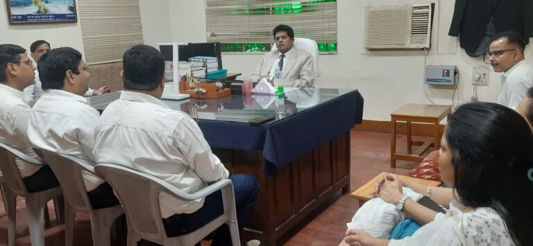राष्ट्रीय लोक अदालत की सफलता हेतु अधिक से अधिक मामलों को चिन्ह्रित करें न्यायिक अधिकारी जनपद न्यायाधीश:- जे0पी0यादव