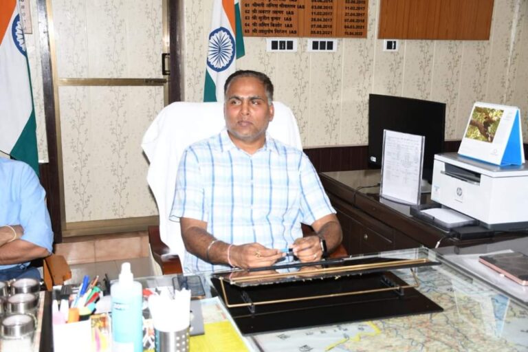 नगरीय निकायों (नगर पालिका परिषद / नगर पंचायत) के निर्वाचित सदस्यों में से जिला योजना समिति के सदस्य / सदस्यों हेतु होगा निर्वाचन नगरीय निकायों (नगर पालिका परिषद / नगर पंचायत) के निर्वाचित सदस्यों में से जिला योजना समिति के सदस्य / सदस्यों हेतु होगा निर्वाचन