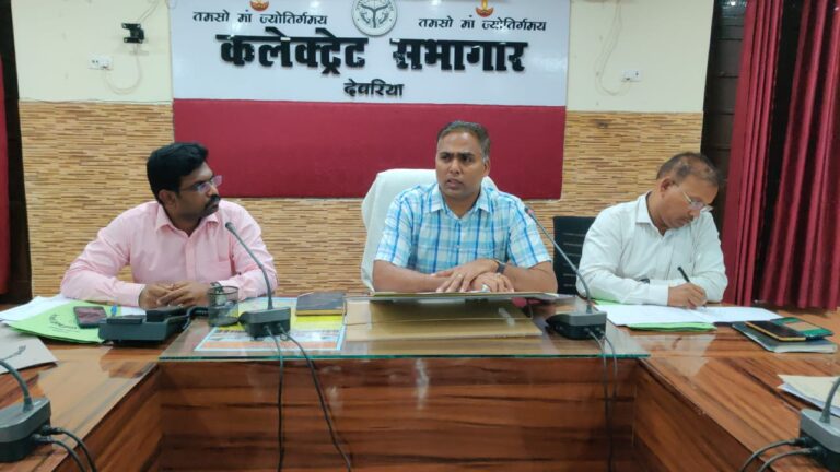 03 अधिकारियों के जून माह के वेतन आहरण पर रोक