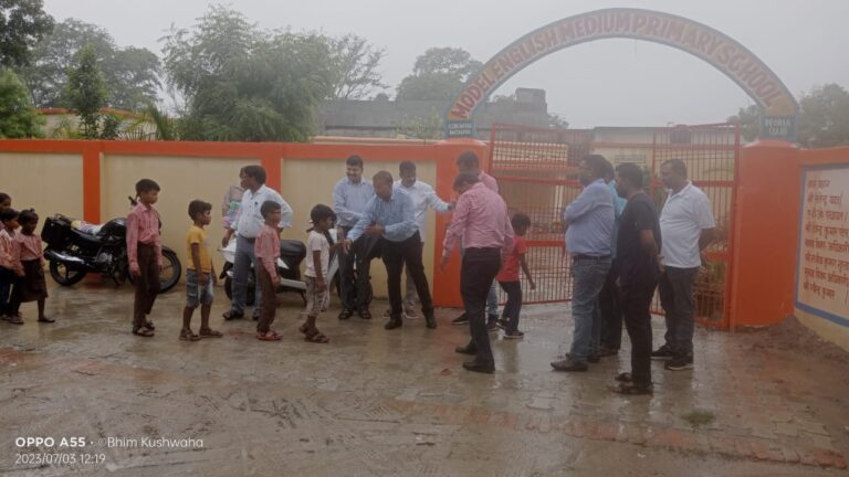 Deoria News: बच्चों की उपस्थिति बढ़ाने हेतु प्रोत्साहन कार्यक्रम हुआ आयोजित