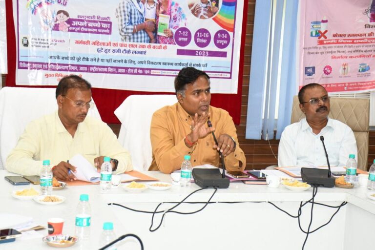 Deoria News 10 अगस्त को 3,035 टीमें घर-घर खिलाएंगी फाइलेरिया की दवा