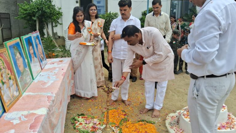 Deoria News धूमधाम से मनाया गया देश का 77वॉ स्वतन्त्रता दिवस