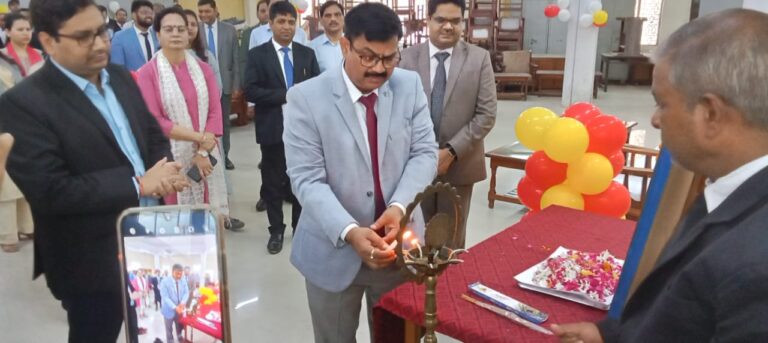Deoria News :राष्ट्रीय लोक अदालत का किया गया भव्य आयोजन, किये गये 89031 वादों का निस्तारण