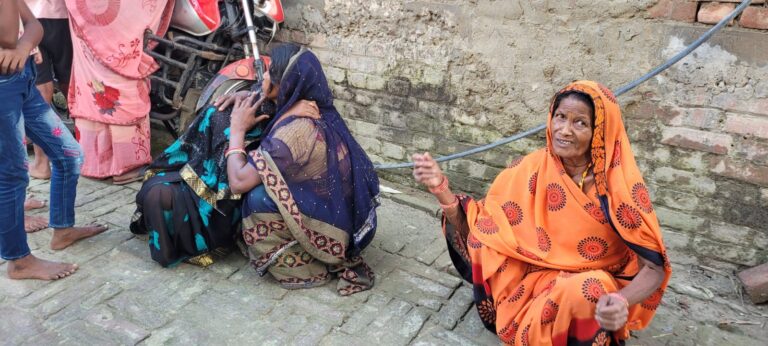 Bhatni News:नदी में मिला युवक का शव,परिजनों ने जताई हत्या की आशंका Bhatni News:नदी में मिला युवक का शव,परिजनों ने जताई हत्या की आशंका