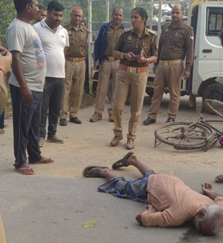 Deoria News:देवरिया में पौत्र ने बाबा को पीटकर मार डाला