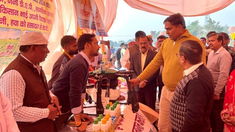 Deoria News:विकसित भारत संकल्प यात्रा के अंतर्गत आज बैतालपुर ब्लॉक के ग्राम पंचायत औरा चौरी में आयोजित हुआ कार्यक्रम