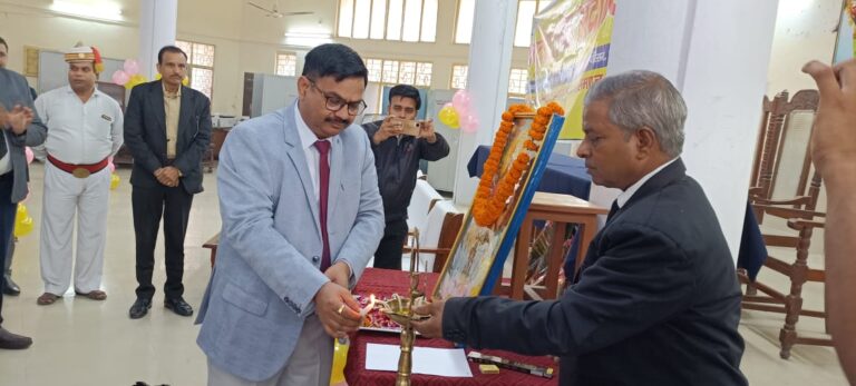 Deoria News:राष्ट्रीय लोक अदालत का किया गया भव्य आयोजन,किये गये 127250 वादों का निस्तारण Deoria News:राष्ट्रीय लोक अदालत का किया गया भव्य आयोजन,किये गये 127250 वादों का निस्तारण