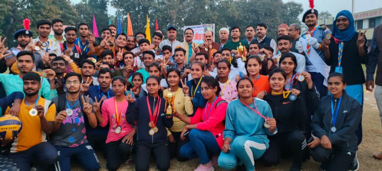 Deoria News:बीआरडीपीजी में दो दिवसीय वार्षिक क्रीडा प्रतियोगिता का हुआ समापन Deoria News:बीआरडीपीजी में दो दिवसीय वार्षिक क्रीडा प्रतियोगिता का हुआ समापन
