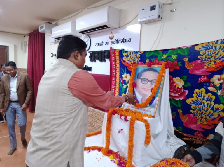 Deoria News:महापरिनिर्वाण दिवस पर याद किये गए बाबा साहब Deoria News:महापरिनिर्वाण दिवस पर याद किये गए बाबा साहब