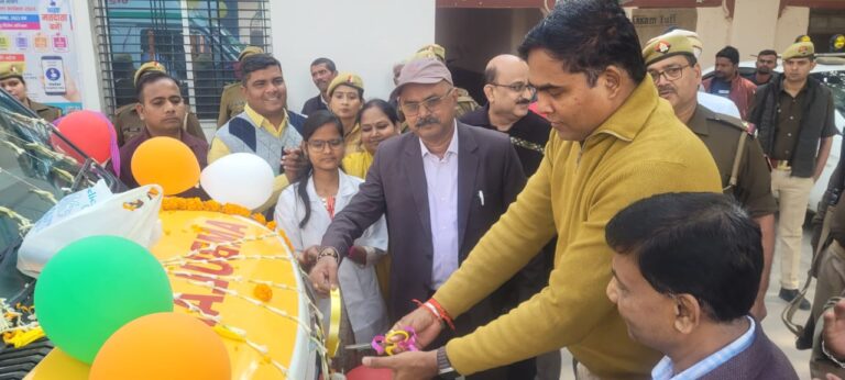 Deoria News:गर्भवती, प्रसूता और नवजात के लिए करें 102 नंबर एम्बुलेंस का इस्तेमाल-डीएम Deoria News:गर्भवती, प्रसूता और नवजात के लिए करें 102 नंबर एम्बुलेंस का इस्तेमाल-डीएम