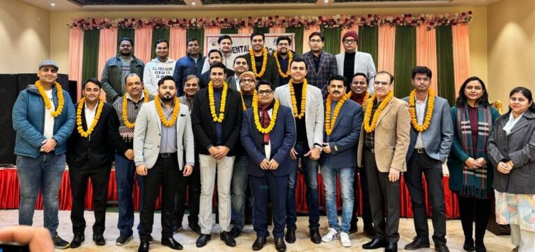 Deoria News:डेंटल एसोसिएशन चुनाव:डा विकास अध्यक्ष व डा आर पी शाही प्रेसिडेंट चुने गए Deoria News:डेंटल एसोसिएशन चुनाव:डा विकास अध्यक्ष व डा आर पी शाही प्रेसिडेंट चुने गए