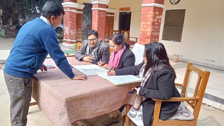 Deoria News:न्यायाधीशगणों ने किया राजकीय बाल गृह का औचक निरीक्षण, दिया सख्त दिशा निर्देश Deoria News:न्यायाधीशगणों ने किया राजकीय बाल गृह का औचक निरीक्षण, दिया सख्त दिशा निर्देश