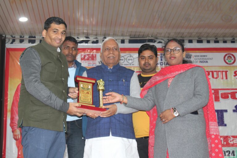 Deoria News:युवाओं में ऊर्जा का भंडार, जरूरत उन्हें निखारने की :रमापति राम Deoria News:युवाओं में ऊर्जा का भंडार, जरूरत उन्हें निखारने की :रमापति राम