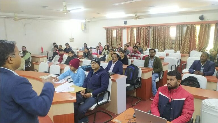 कैपेसिटी बिल्डिंग प्रोग्राम का तीसरा दिन,शोध में एसपीएसएस सॉफ्टवेयर पर विस्तार से हुई चर्चा