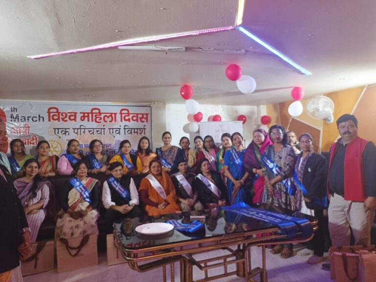 Deoria News:आधी आबादी चुनौतियां का सामना करने में स्वयं सक्षम:अलका सिंह
