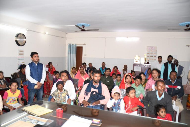 Deoria News:सरकारी सुविधा से निःशुल्क कराएं मूक बाधिर बच्चों का इलाज