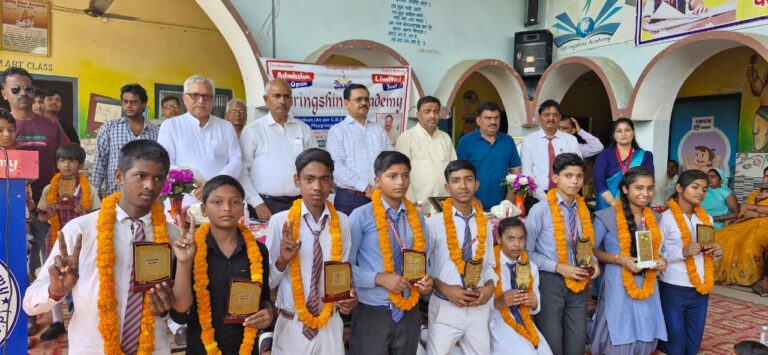 Deoria News:नवोदय में चयनित छात्रों का हुआ सम्मान