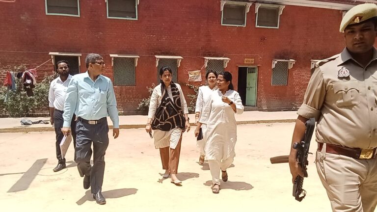 Deoria News:शिक्षा से ही लाया जा सकता है जीवन में बदलाव- अपर जिला एवं सत्र न्यायाधीश
