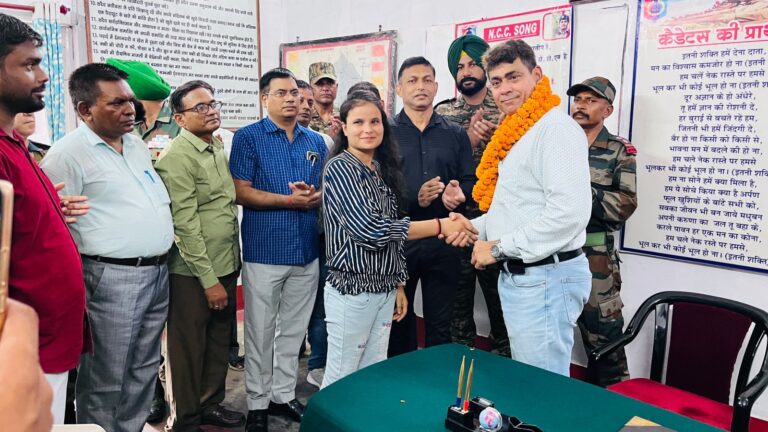 Deoria News:कमान अधिकारी को दी विदाई